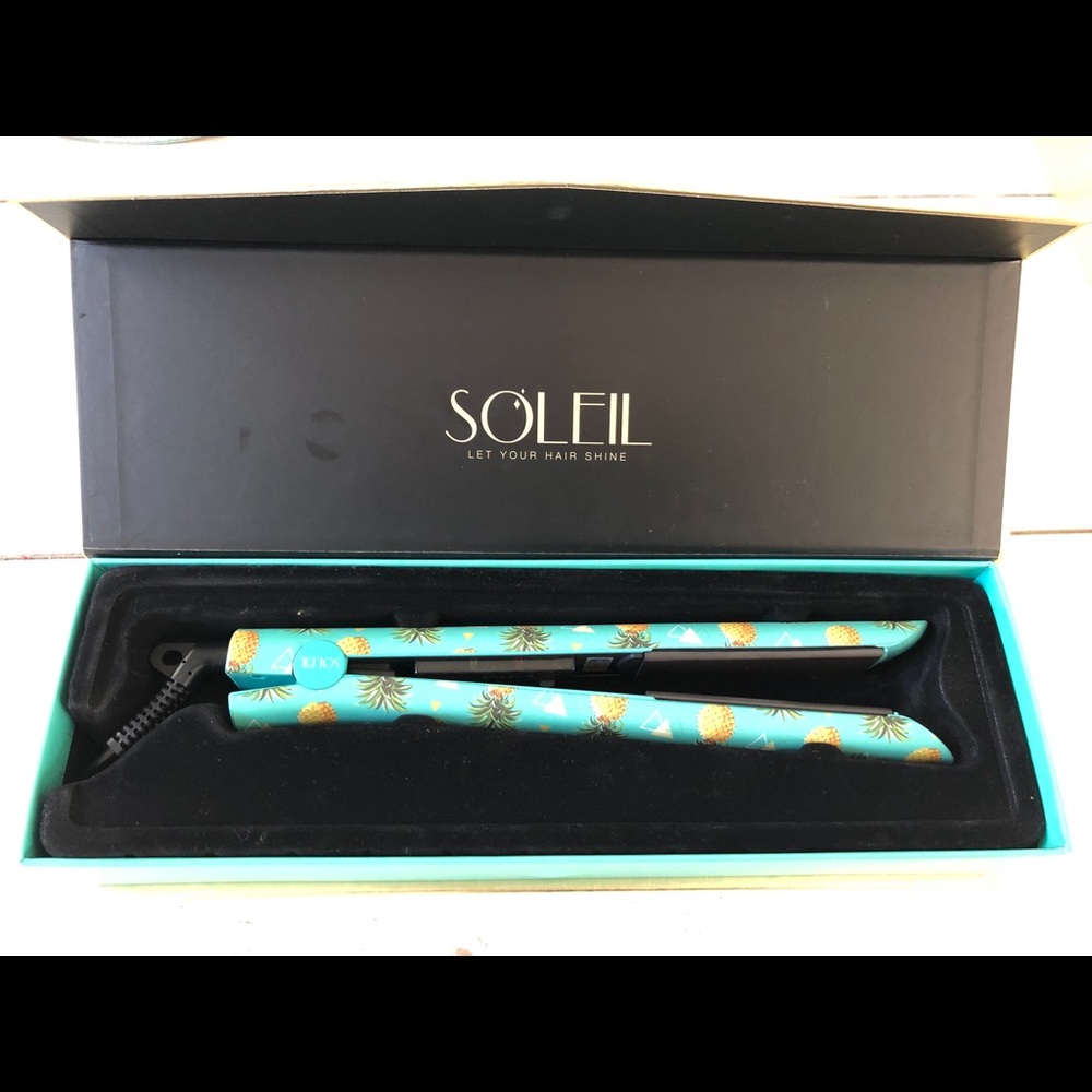 Soleil Flat Iron